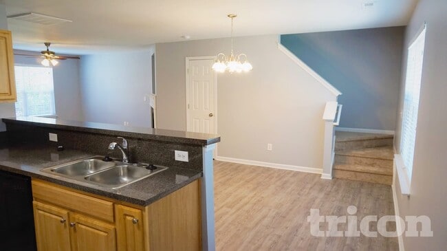 Foto del edificio - 15714 Southern Garden Ln