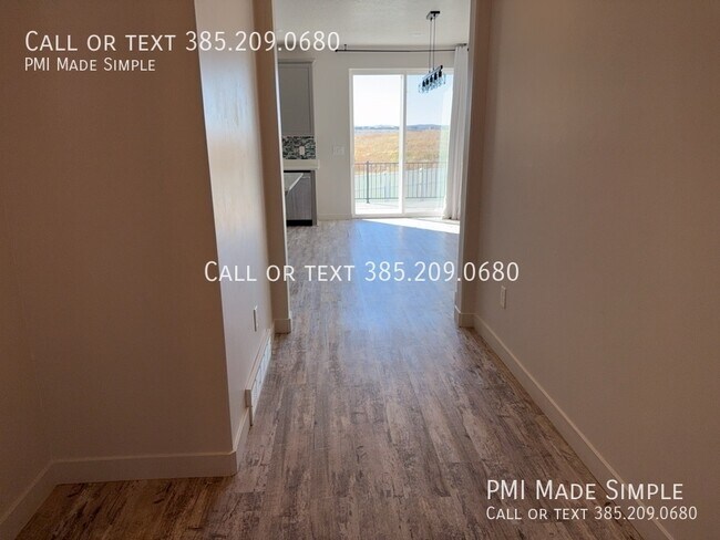 Foto del edificio - 753 W Blue Violet Dr