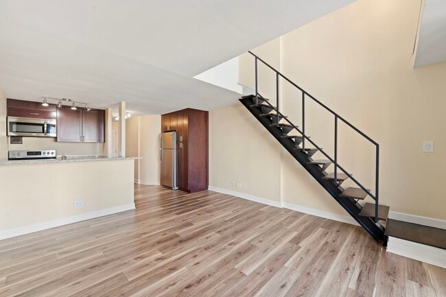 Foto del edificio - 1221 N Dearborn Pkwy