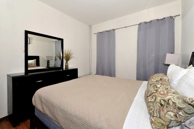 Foto del edificio - 170 E 118th St