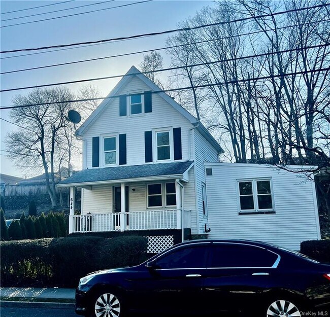 Building Photo - 644 Harrison Ave