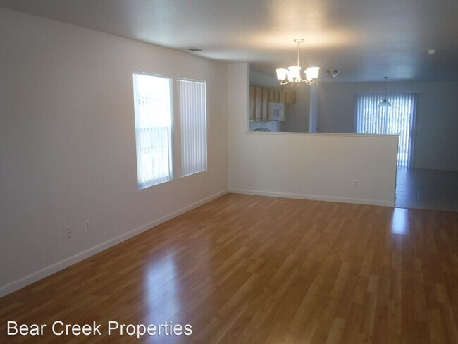 Building Photo - 4 br, 3 bath House - 1233 Day Light Dr