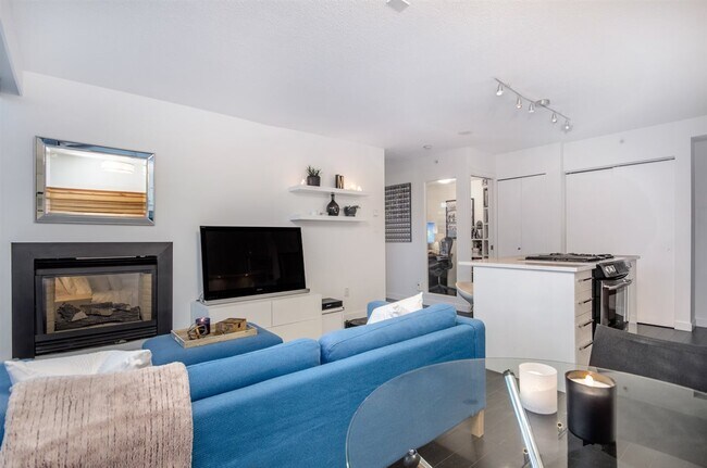 Photo du bâtiment - 1723 Alberni St