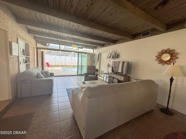 Foto del edificio - 120 Ocean Grove Dr