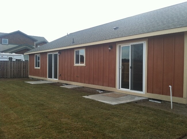 Foto del edificio - 2212 NE Arapahoe Ct