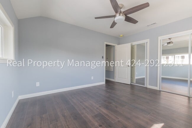 Building Photo - 1352 E 23rd St