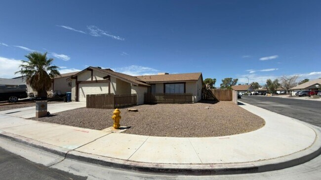 Building Photo - 4295 Sunnyview Ct