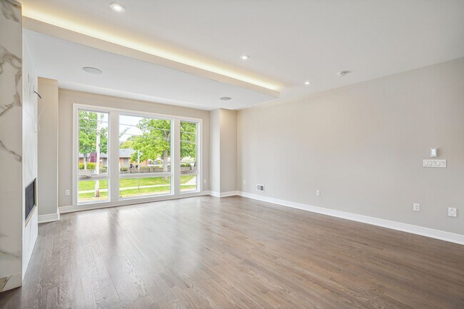 Foto del edificio - 2057 Fletcher Ave