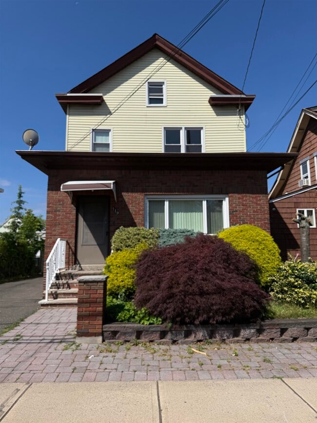 Building Photo - 119 Marsellus Pl