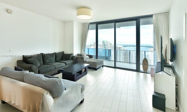 Foto del edificio - 200 Biscayne Boulevard Way