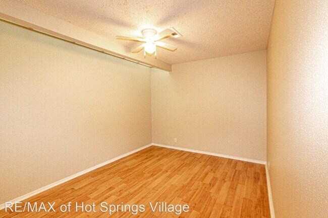 Building Photo - 2 br, 2.5 bath House - 42 Esmeralda Place