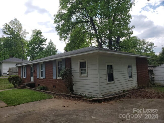 Foto del edificio - 3435 Sudbury Rd