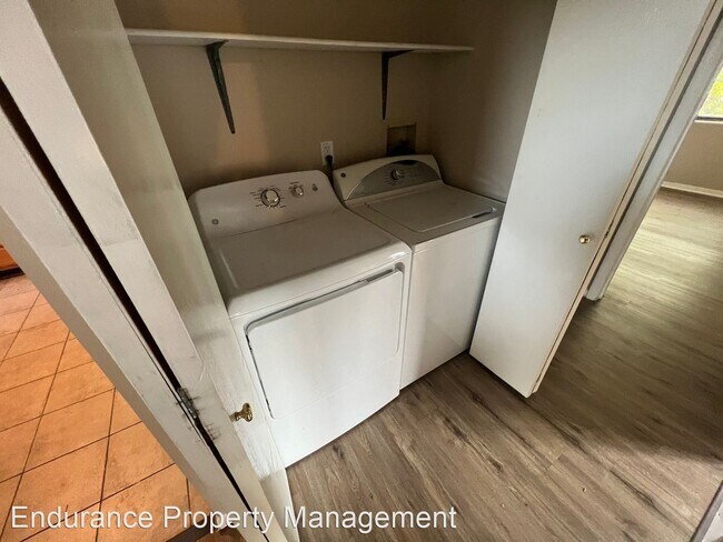 Foto del edificio - 3 br, 2 bath House - 9461 Hunters Creek Drive