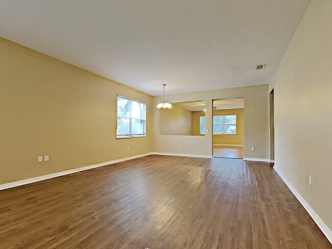 Building Photo - 2593 Breezy Meadow Rd
