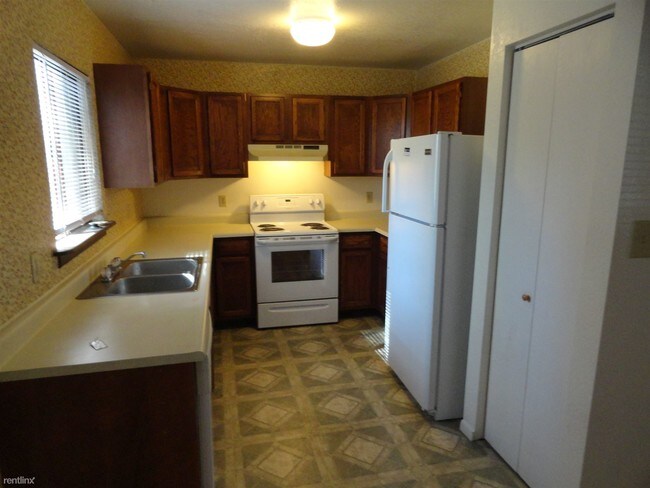 Building Photo - 3291 S Good Hope Cir