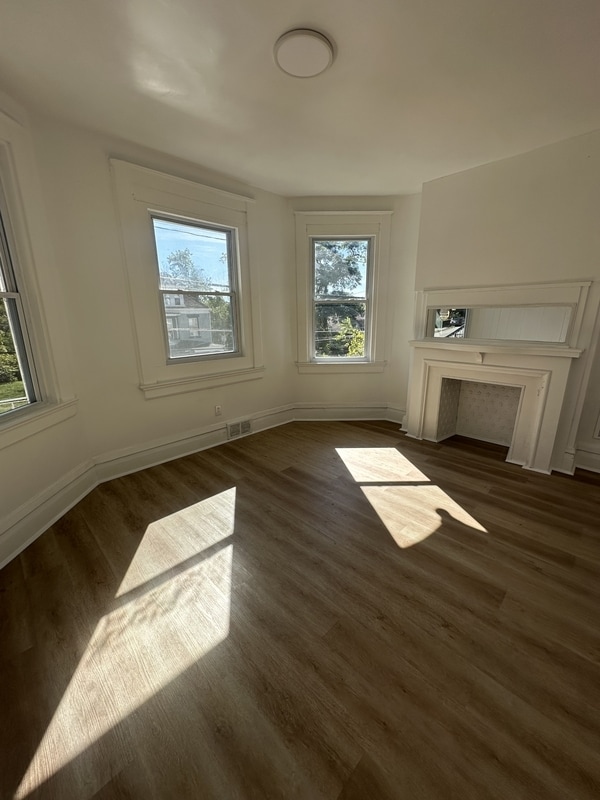 Foto del edificio - 7211 Lemington Ave