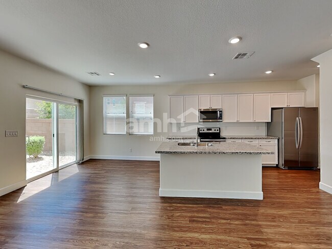 Foto del edificio - 9260 S Park St