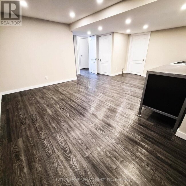 Building Photo - 104 Armitage Dr