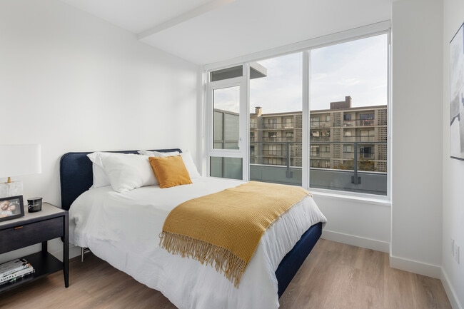 Building Photo - Sydney Rental