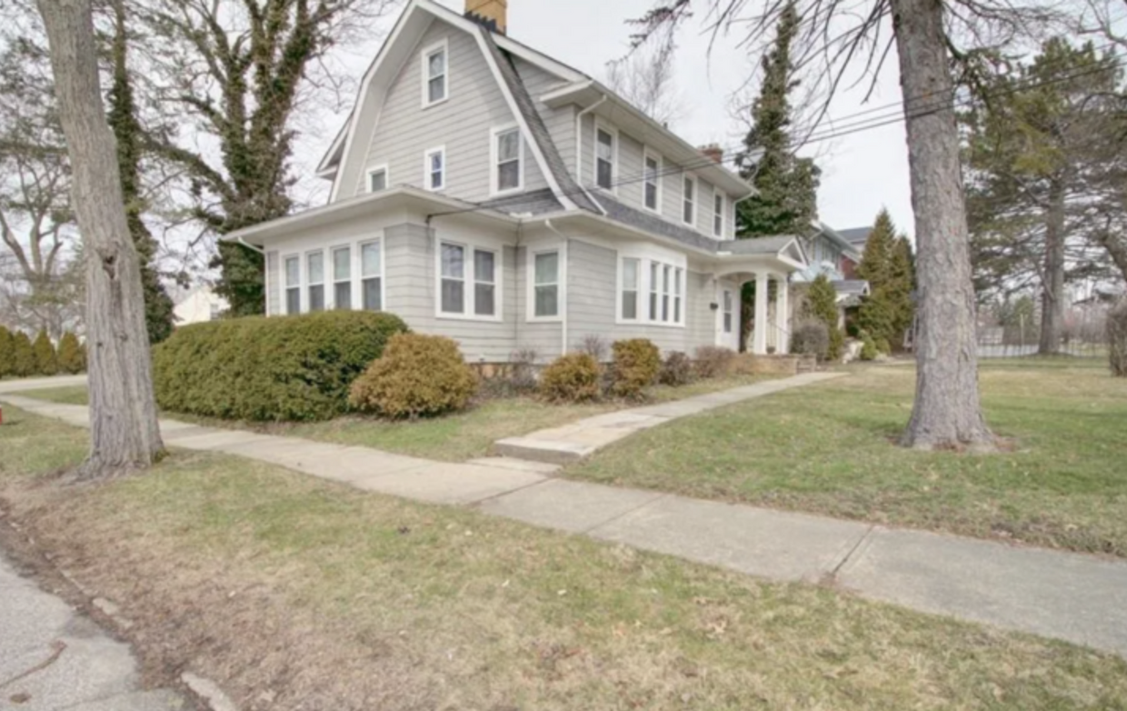 Primary Photo - 317 Center Rd