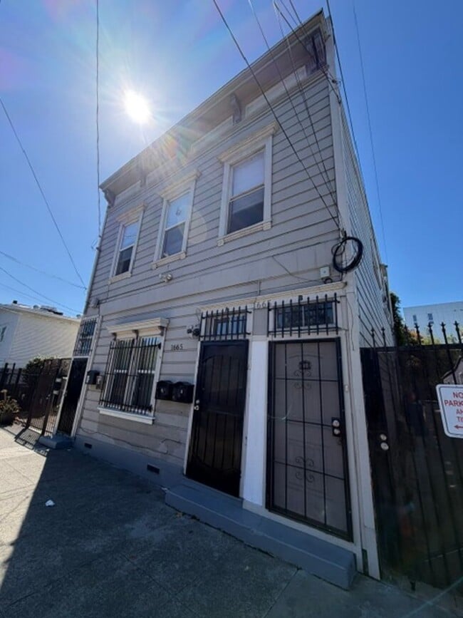 Building Photo - 1665 8th St