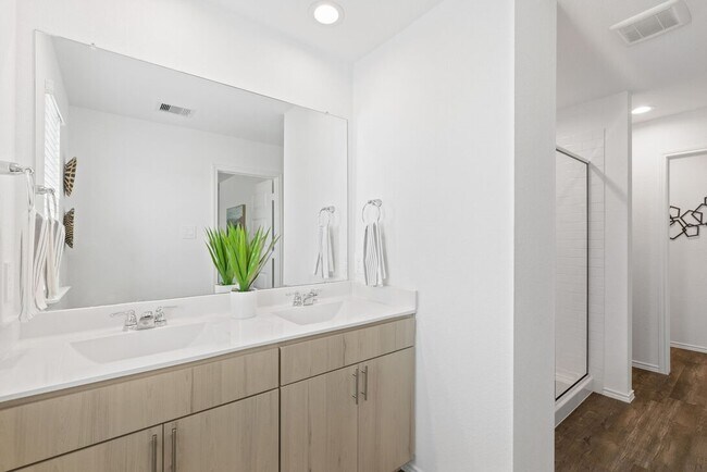 Foto del edificio - 2615 Weston Breeze Wy