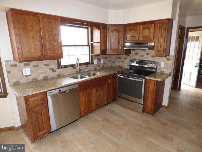 Foto del edificio - 25801 Long Corner Rd