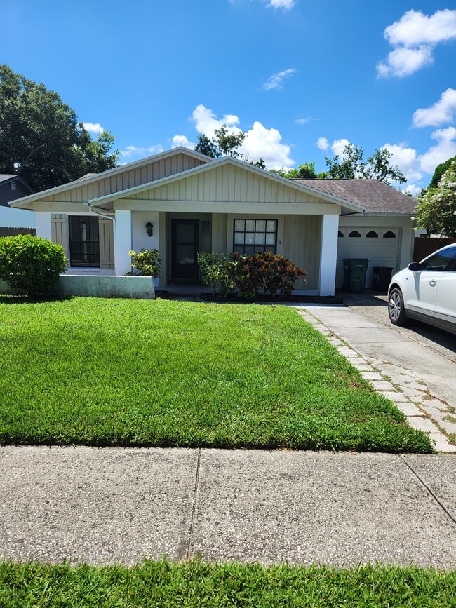 Building Photo - 3172 Cypress Green Dr