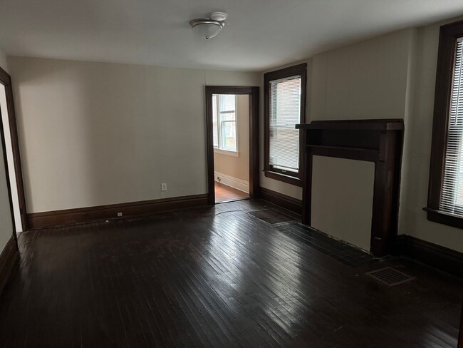 Building Photo - 1766-1768 Oak St