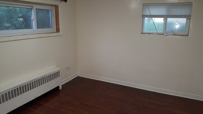 Building Photo - 9100 Lawler Ave