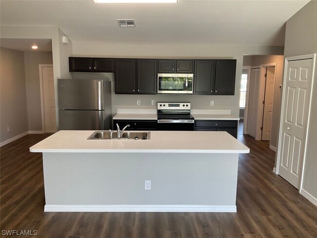 Foto del edificio - 1405 SW 1st St