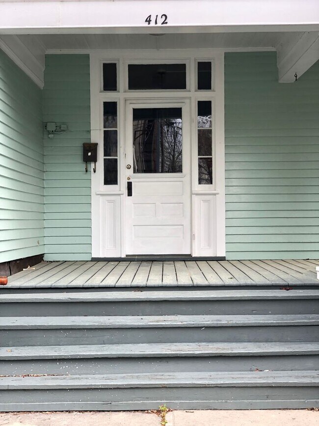 Foto del edificio - 412 Johnson St