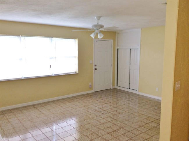 Building Photo - 3 br, 1 bath House - 2337 Tallahassee Drive