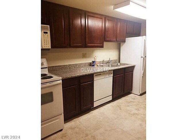 Foto del edificio - 5229 Indian River Dr
