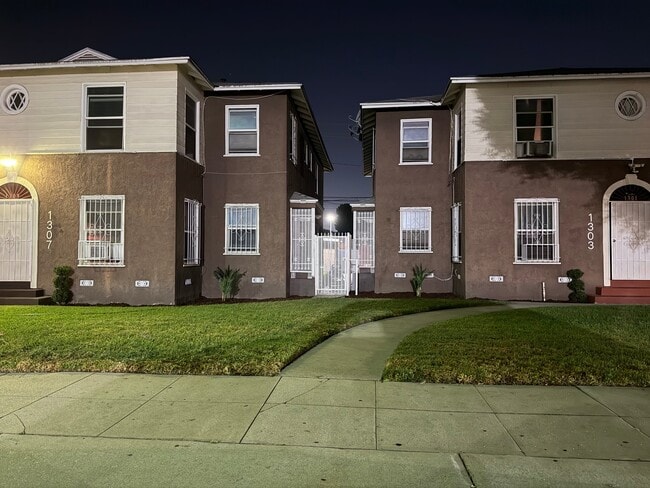 Building Photo - 1307 S Long Beach Blvd