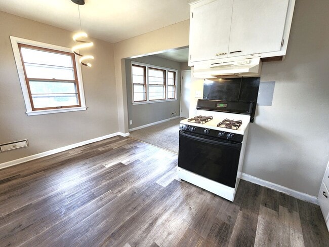 Foto del edificio - 4278 N 84th St
