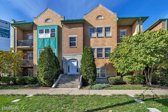 Building Photo - 4 br, 2 bath Condo - 3556 S. State 302 Uni...