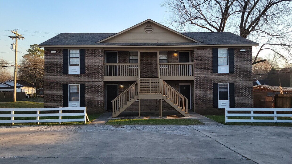 Building Photo - 2 Bedroom Apartment in Decatur, AL - Must See!