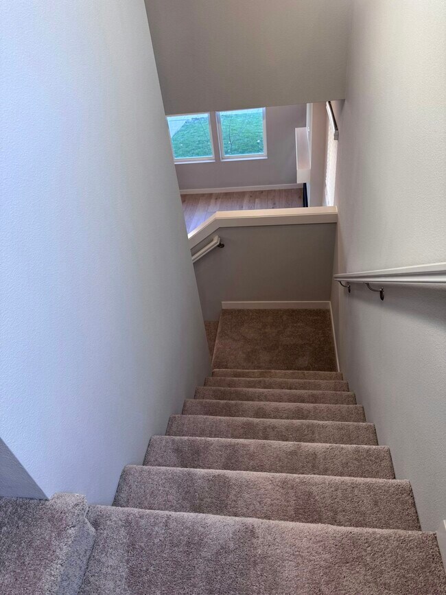 Building Photo - 7298 SE Madrone St