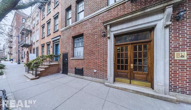 Building Photo - 207-209 West 11th Street