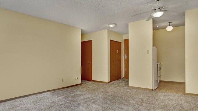 Interior Photo - Alderview