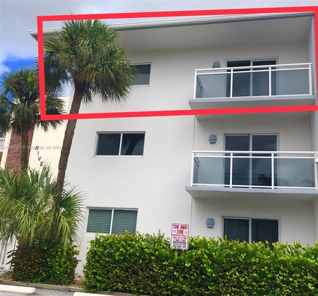 Building Photo - 1475 SE 15th St