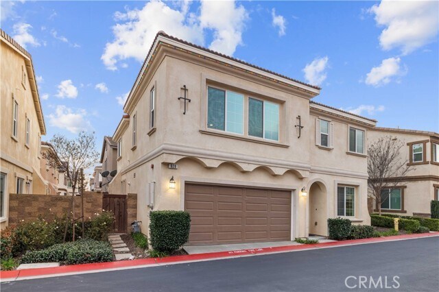 Building Photo - 828 Matthys Way