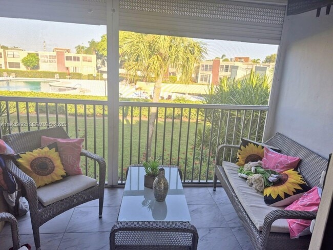 Foto del edificio - 7320 NW 18th St