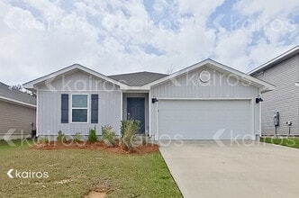 Building Photo - 241 Monarch Ln