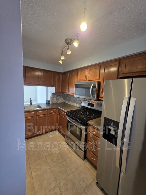 Foto del edificio - 373 Scott Ln