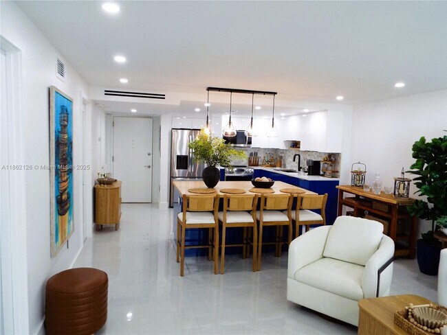 Building Photo - 5701 Collins Ave