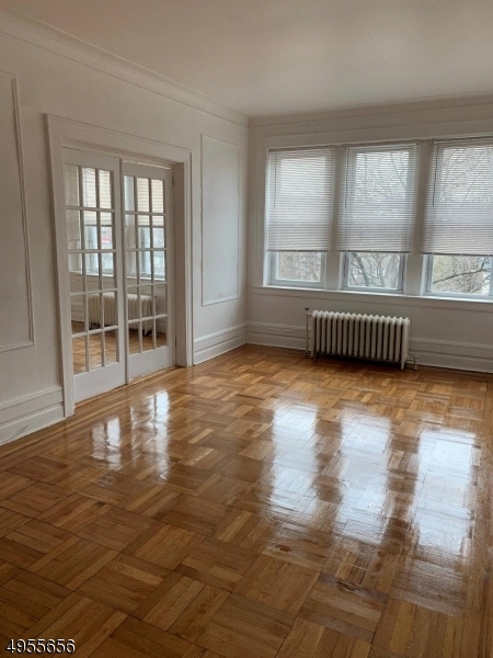 Primary Photo - 73 Grove St