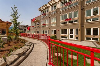 Building Photo - 99 Chapel St