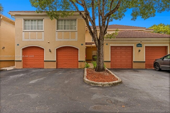 Foto del edificio - 2464 Centergate Dr